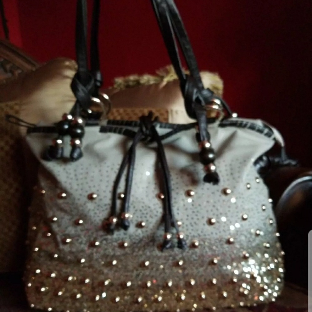 New tote